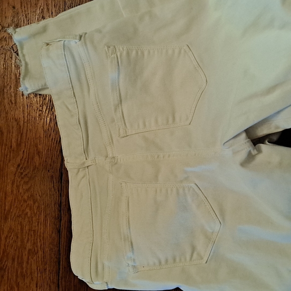 Distressed jeans - Picture 5 of 5